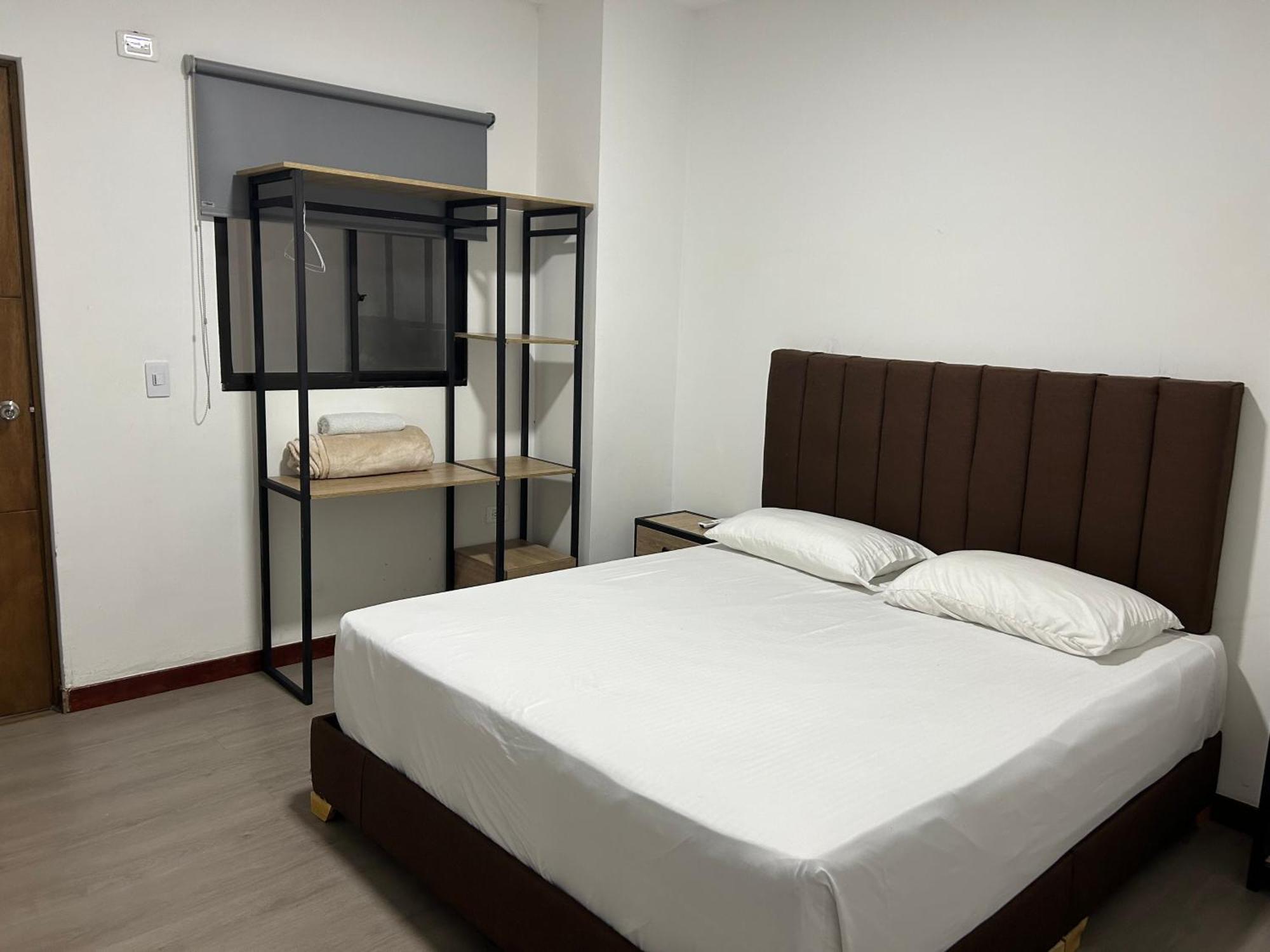 Hotel Gallery By 70 Μεντεγίν Εξωτερικό φωτογραφία
