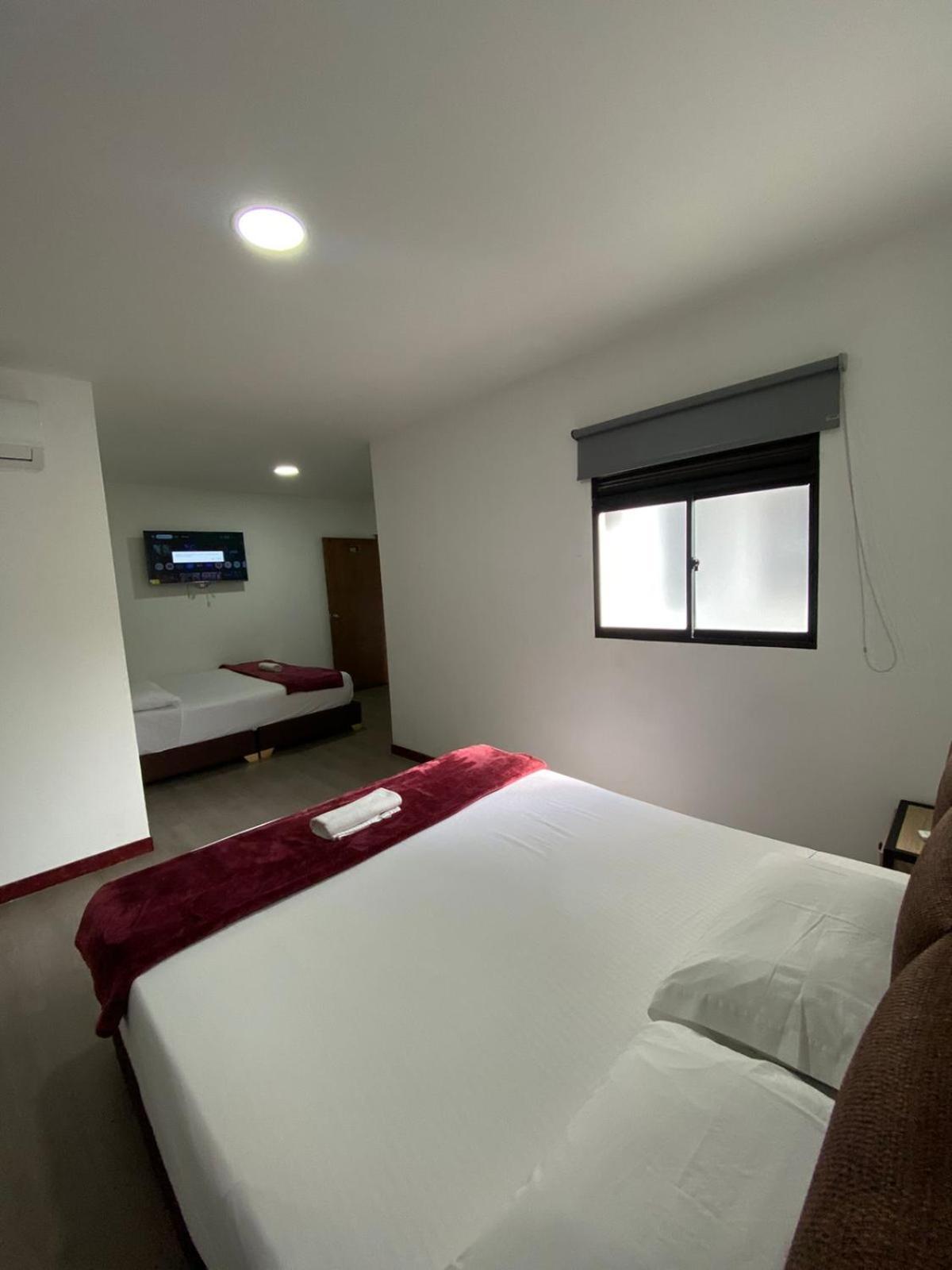 Hotel Gallery By 70 Μεντεγίν Εξωτερικό φωτογραφία