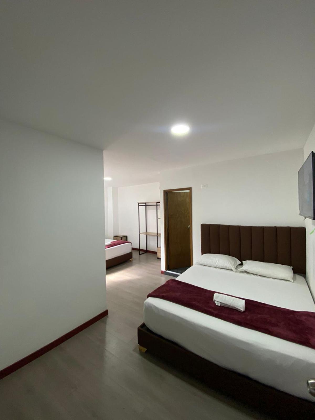 Hotel Gallery By 70 Μεντεγίν Εξωτερικό φωτογραφία