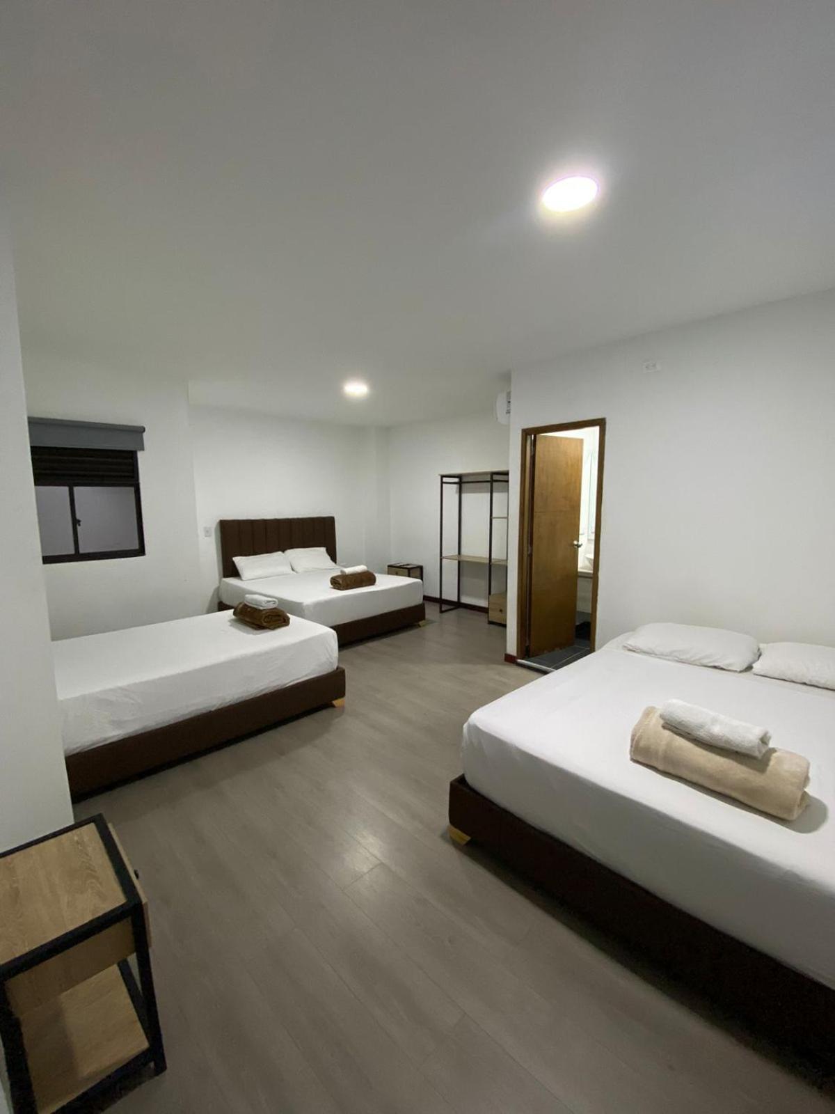 Hotel Gallery By 70 Μεντεγίν Εξωτερικό φωτογραφία