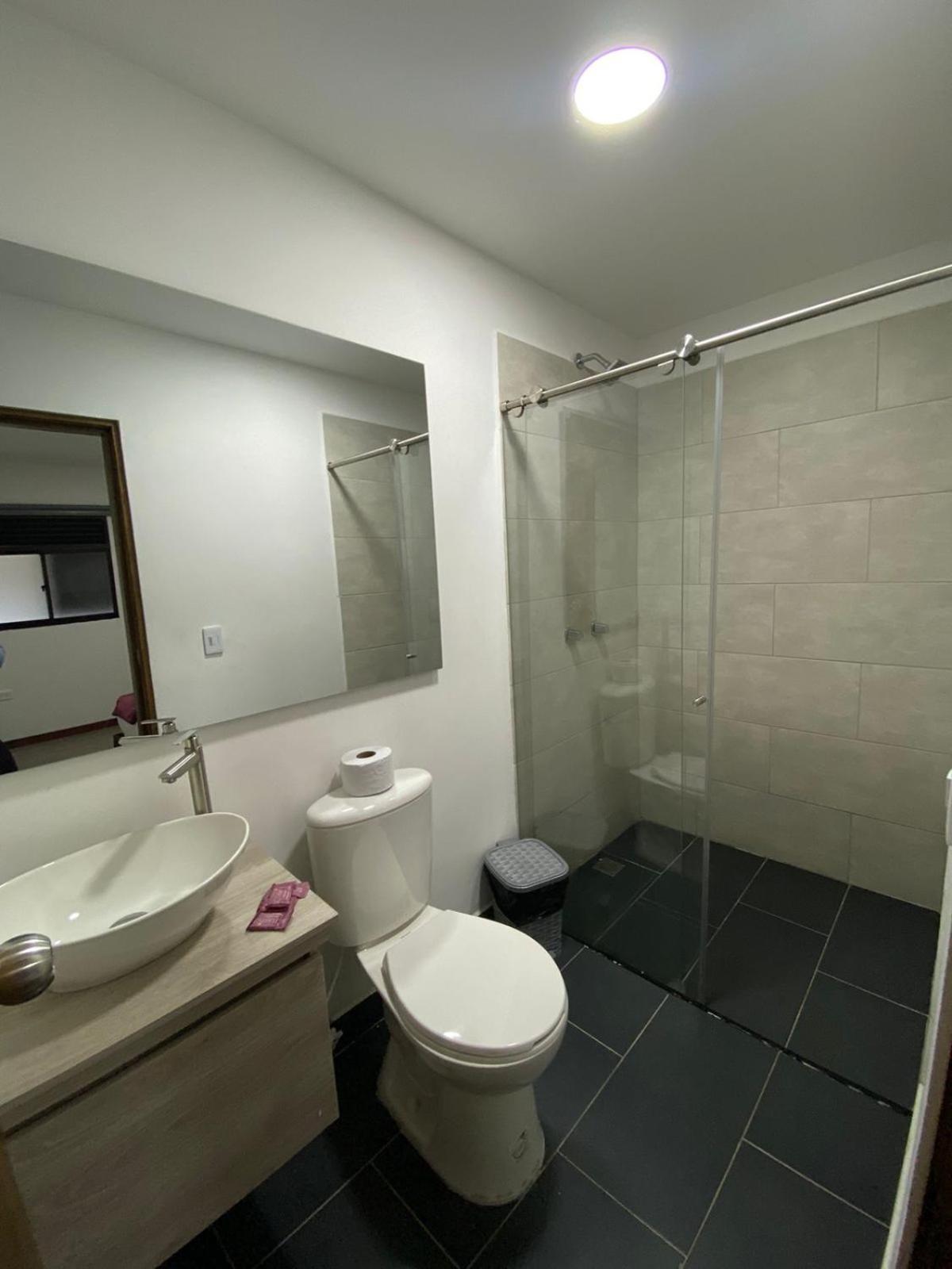Hotel Gallery By 70 Μεντεγίν Εξωτερικό φωτογραφία
