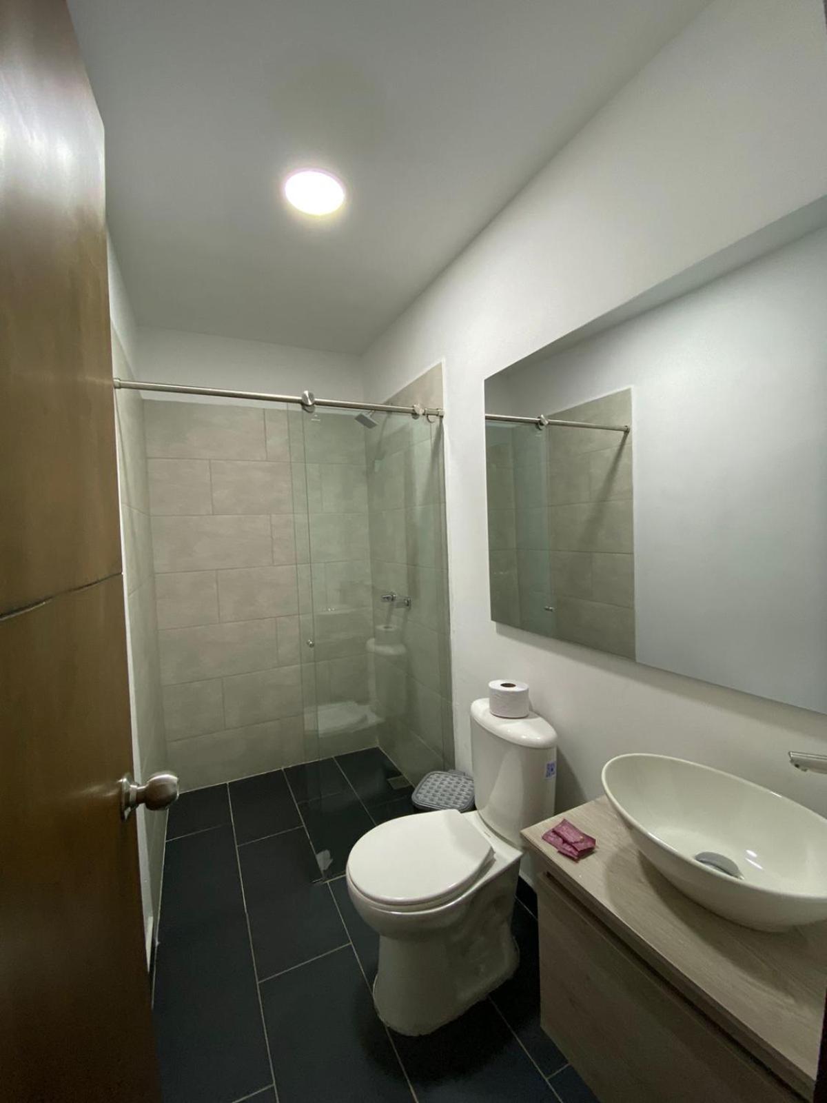 Hotel Gallery By 70 Μεντεγίν Εξωτερικό φωτογραφία
