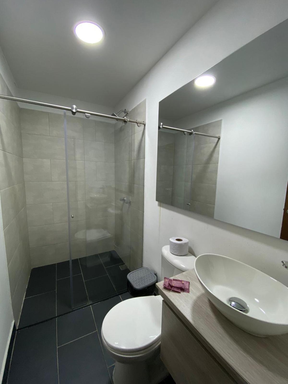 Hotel Gallery By 70 Μεντεγίν Εξωτερικό φωτογραφία