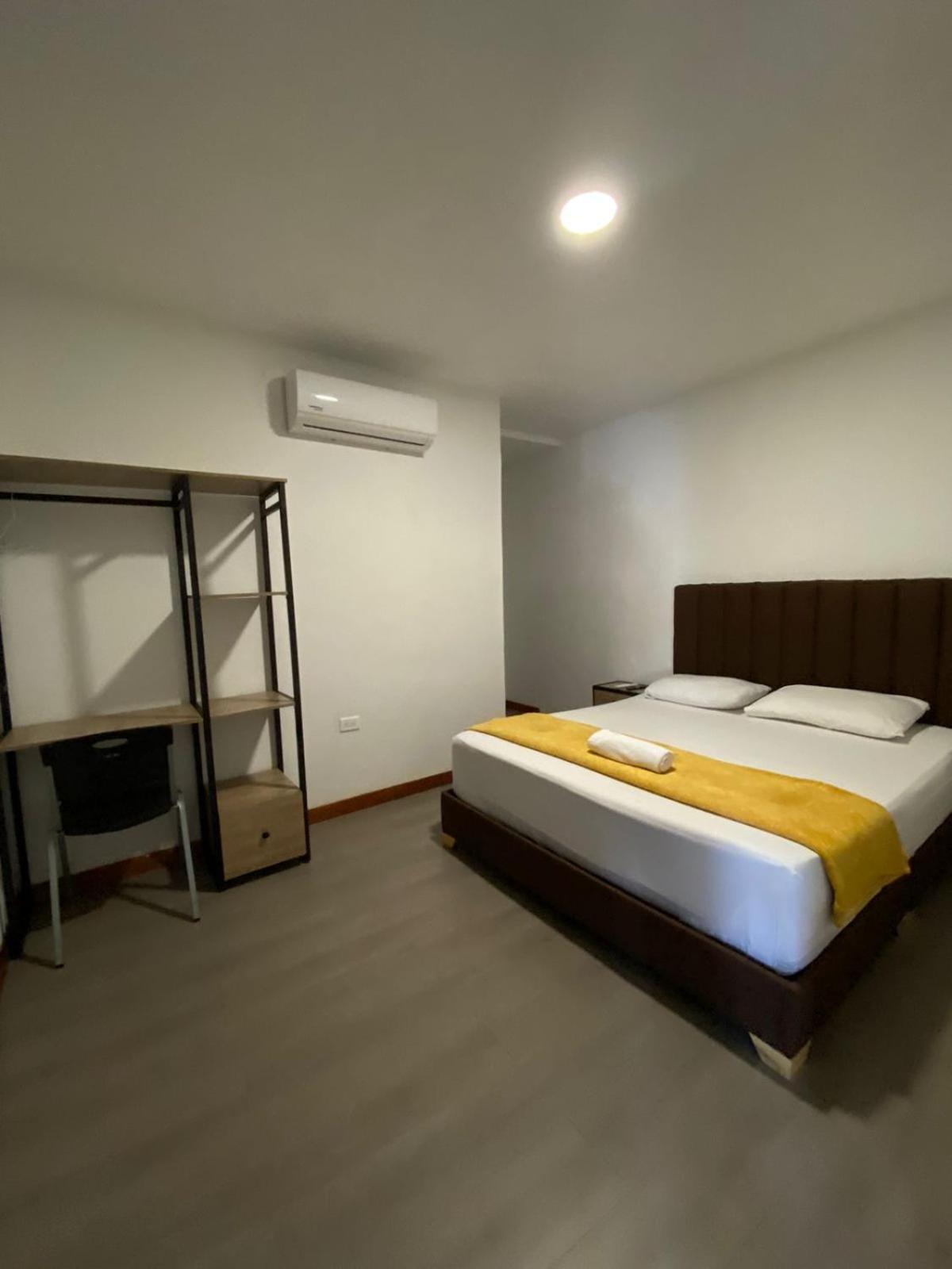 Hotel Gallery By 70 Μεντεγίν Εξωτερικό φωτογραφία