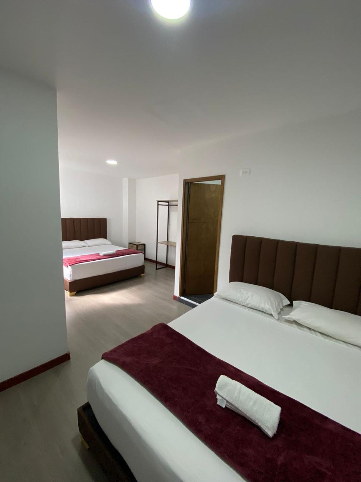 Hotel Gallery By 70 Μεντεγίν Εξωτερικό φωτογραφία