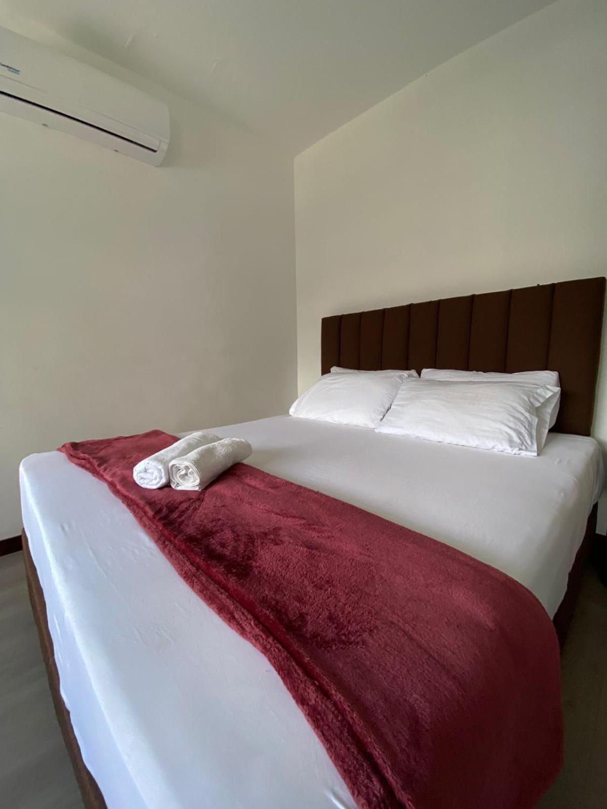 Hotel Gallery By 70 Μεντεγίν Εξωτερικό φωτογραφία