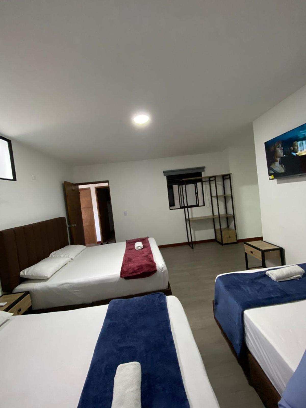 Hotel Gallery By 70 Μεντεγίν Εξωτερικό φωτογραφία